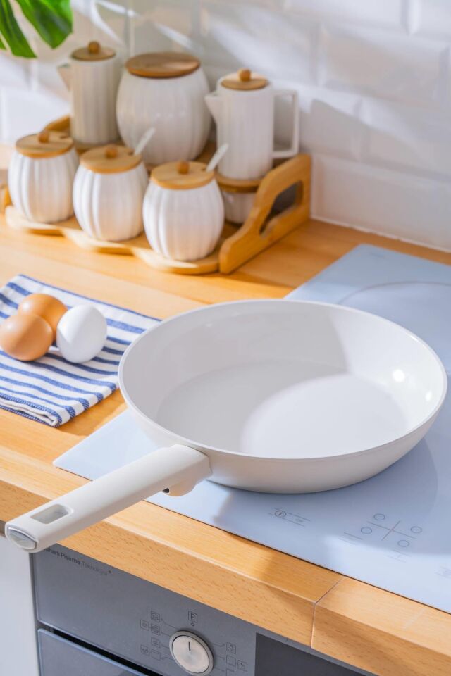 Ultimate Pro Induction Based Frying Pan - 26 cm