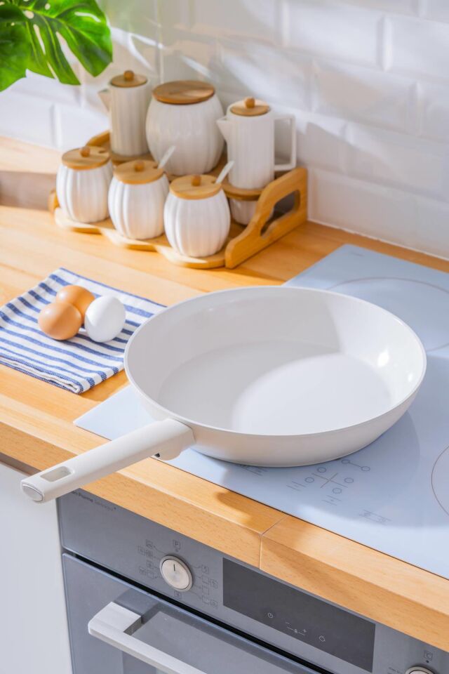 Ultimate Pro Induction Based Frying Pan - 30 cm