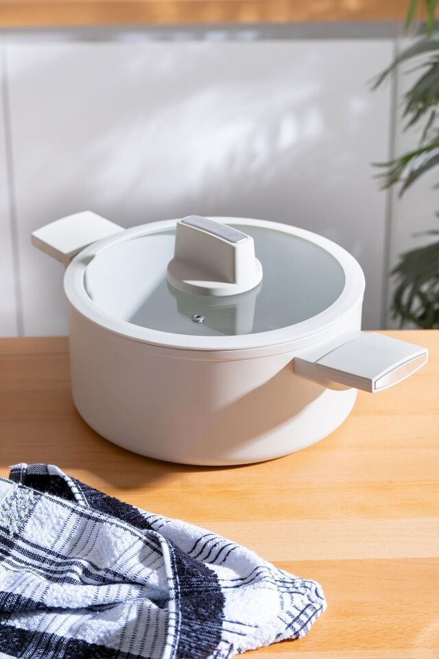 Ultimate Pro Deep Pot - 22 cm