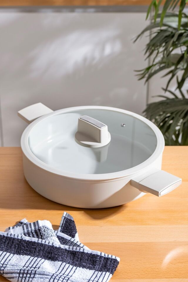 Ultimate Pro Shallow Pot - 28 cm