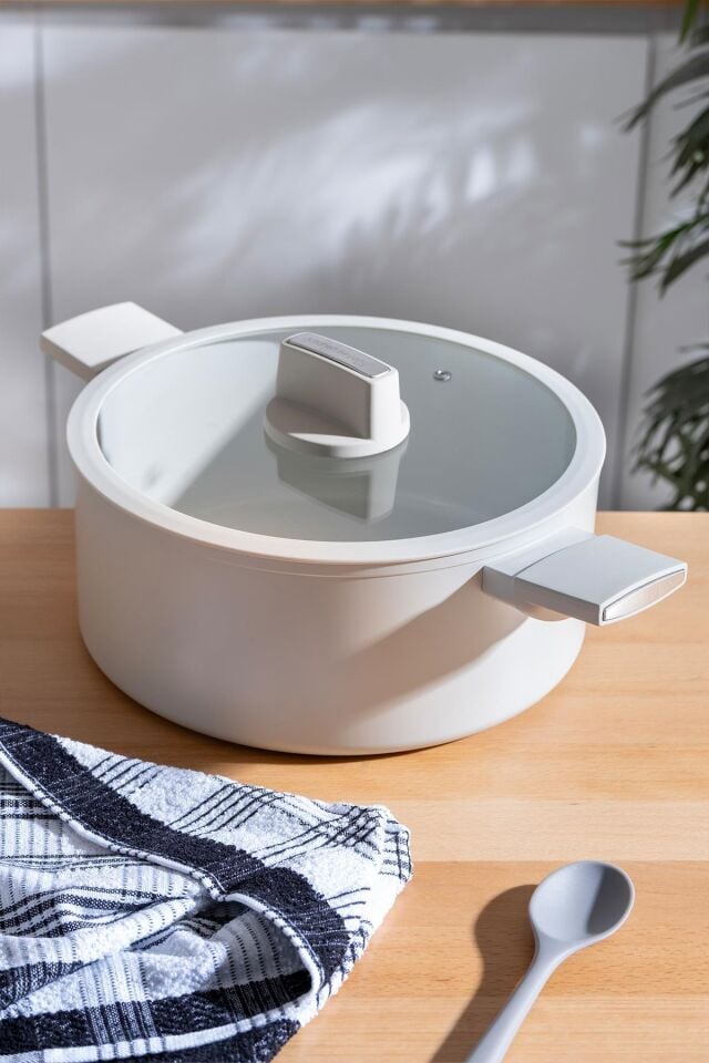 Ultimate Pro Deep Pot - 26 cm