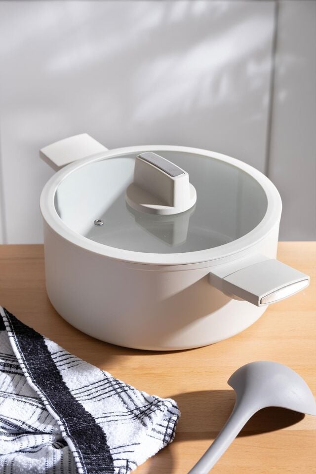 Ultimate Pro Deep Pot - 24 cm