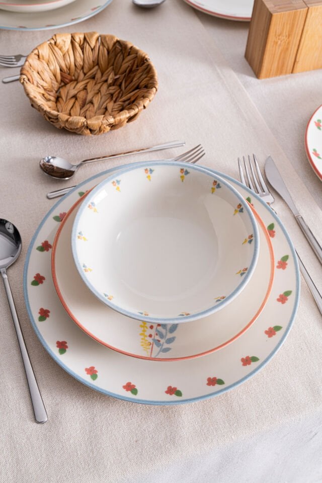 Liora 24 Parça 6 Kişilik Renkli Çiçek Desenli Porselen Yemek Takımı