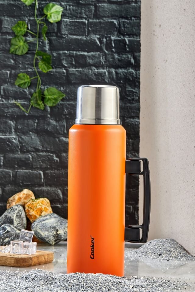 Stainless Steel Colored Thermos – 1.5 Liter
