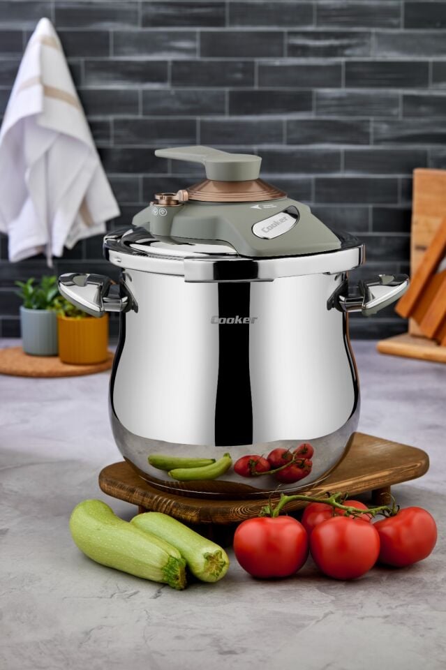 Steel Pressure Cooker – 9 Liters