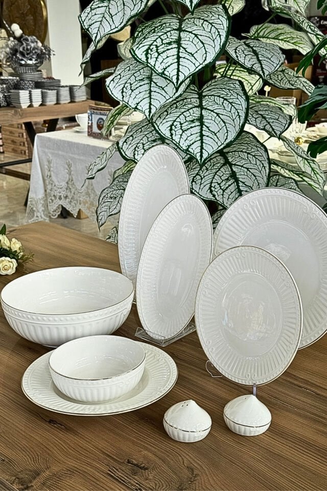 Gold Detaylı 29 Parça Porselen Yemek Takımı  6 Kişilik