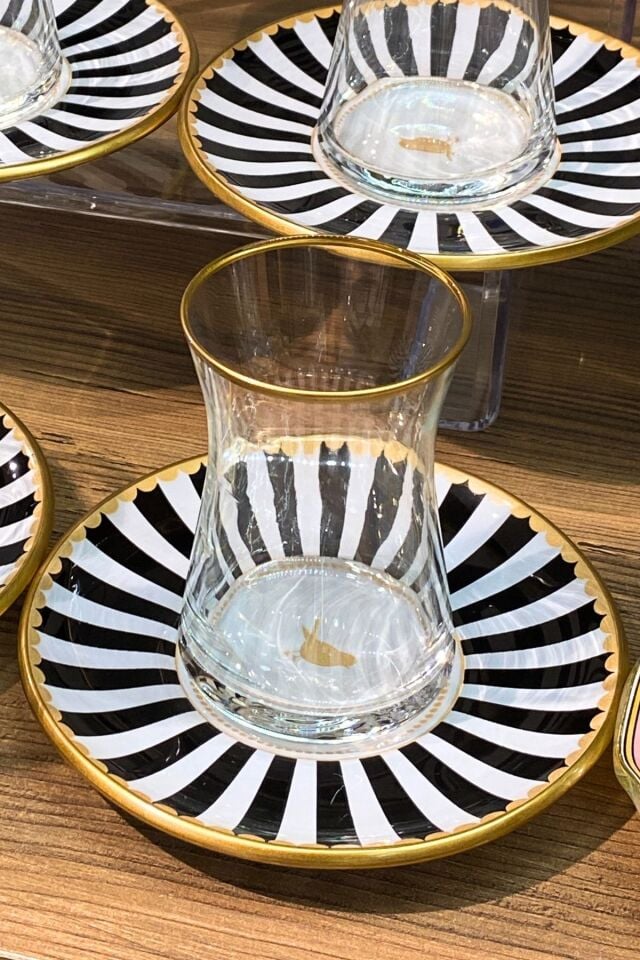 6'lı Gold Çizgili Cam Bardak Seti