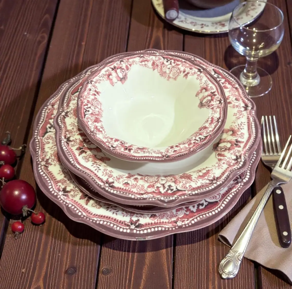 Velour Maroon Fulya Porselen Yemek Seti 24 parça