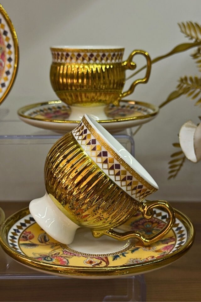 Etnik Gold Detaylı Ayaklı 6 Kişilik Kahve Fincan Takımı Sarı